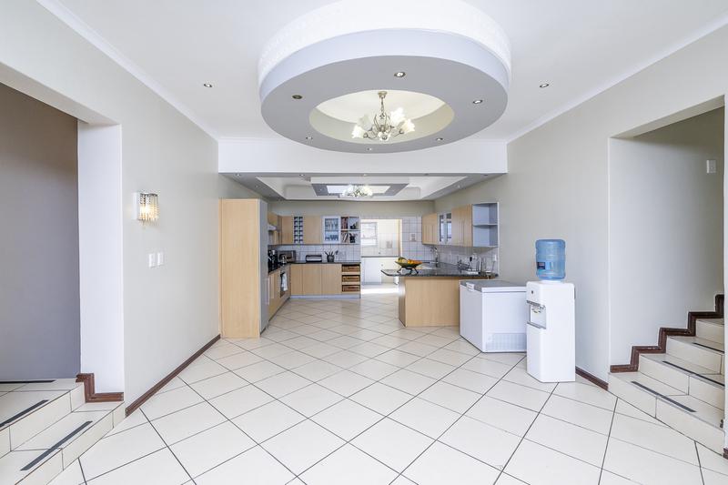 To Let 6 Bedroom Property for Rent in Kleinbron Estate Western Cape